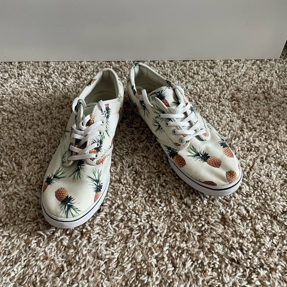 Vans Pineapple Print Canvas Shoes Women’s Size 7 - Picture 1 of 9